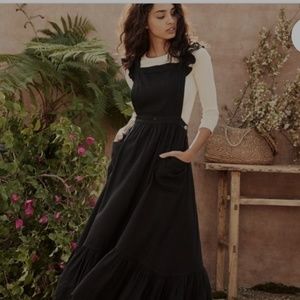 Doen black peninsula dress SZ small